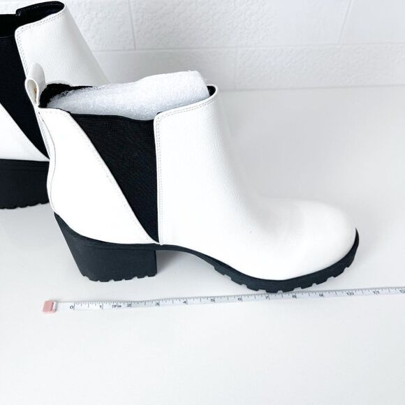 Dirty Laundry // Lisbon Boot // Size 10 - Brand new in box - Picture 5 of 11